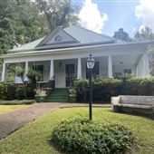 Davis Manor